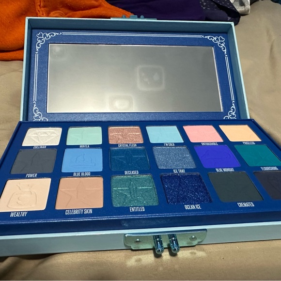 Jeffree Star Cosmetics Blue Blood Eyeshadow Palette - Picture 3 of 3
